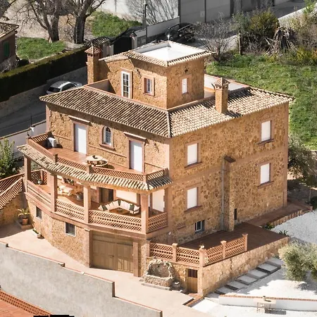 La Gaviota Con Chimenea, Barbacoa Y Piscina Junto A Ruta Del Gollizno En Olivares Olivares (Granada)